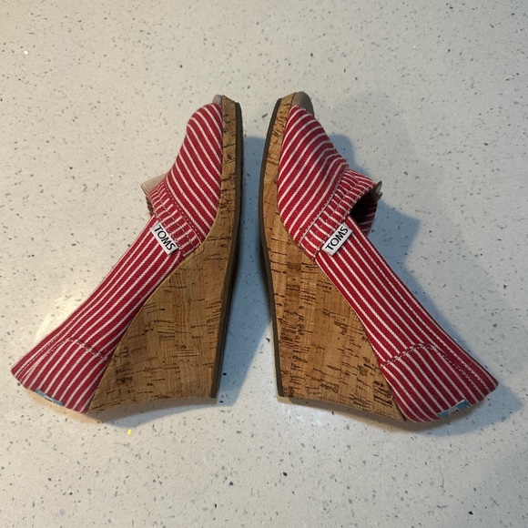 TOMS striped cork wedges - size 6 - Picture 4 of 12
